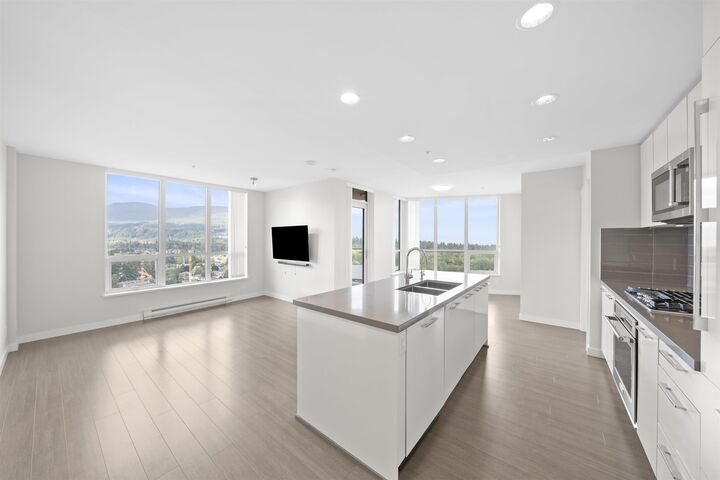 Property Photo:  3093 Windsor Gate 2801  BC V3B 0N2 