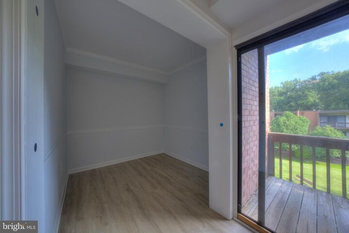 Property Photo:  10725 W West Drive 303  VA 22030 