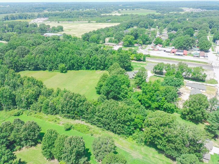 Property Photo:  106 E Hinkley Street  AR 72417 