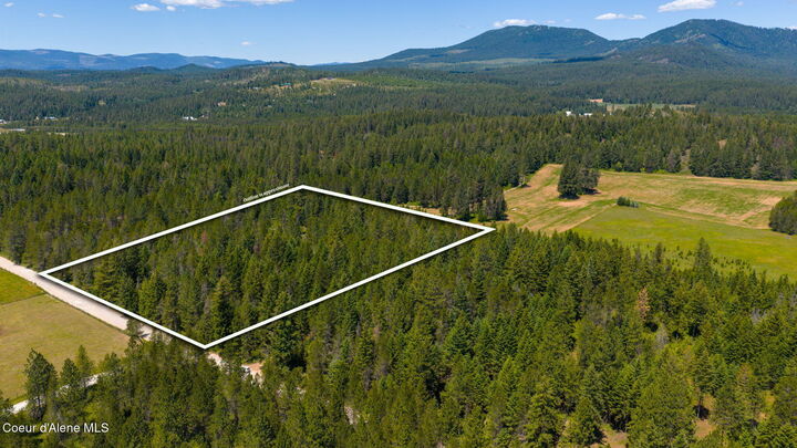 Property Photo:  Nna Trails End Rd  ID 83801 