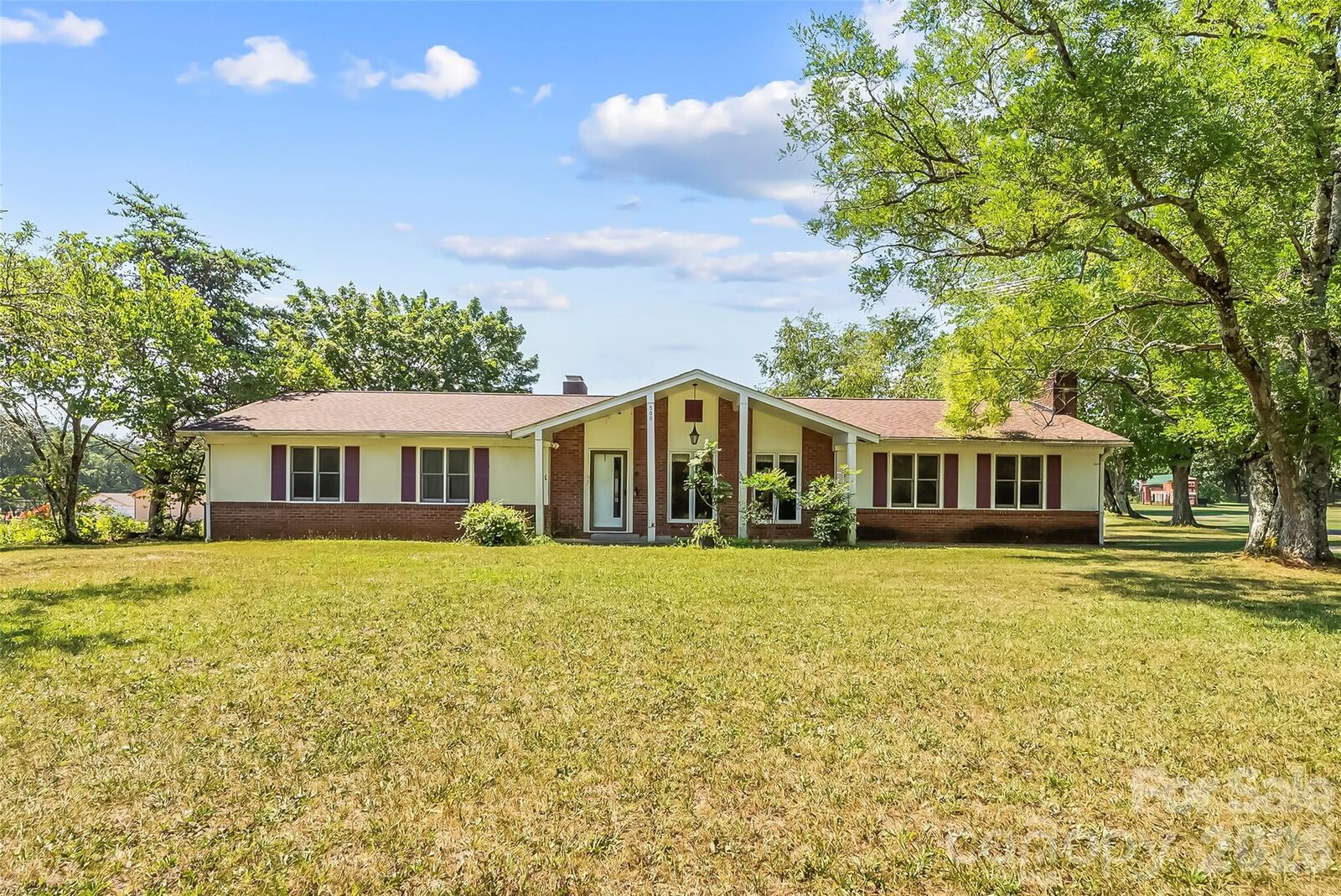 Property Photo:  500 Pete Brittain Road  NC 28655 
