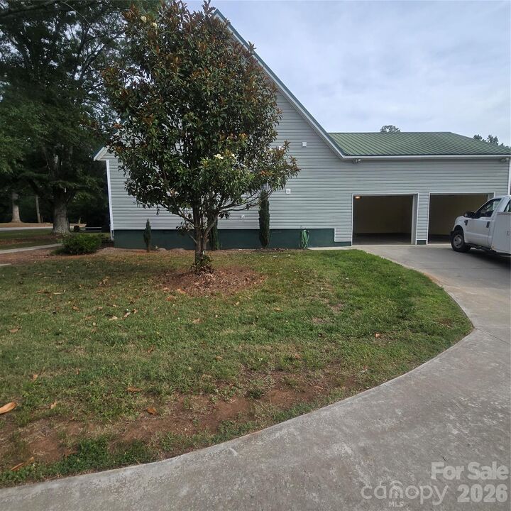 Property Photo: 3972 S Nc Hwy 127 Highway NC 28602