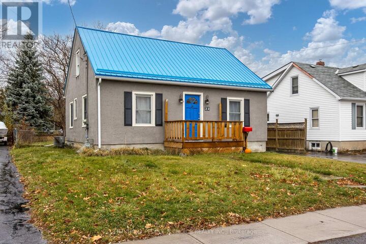 Property Photo: 22 Parker Street ON K8P 1C8
