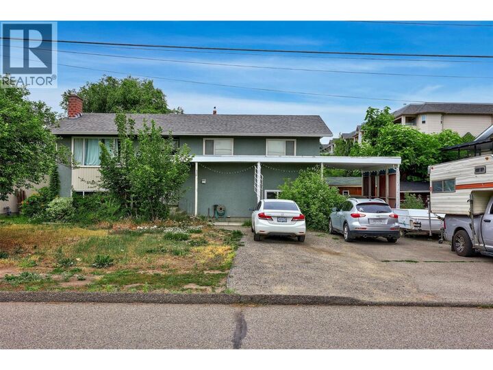 740 Sherwood Drive — photo 1