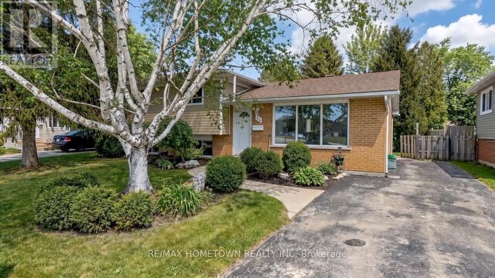 31 Vanier Drive — photo 1