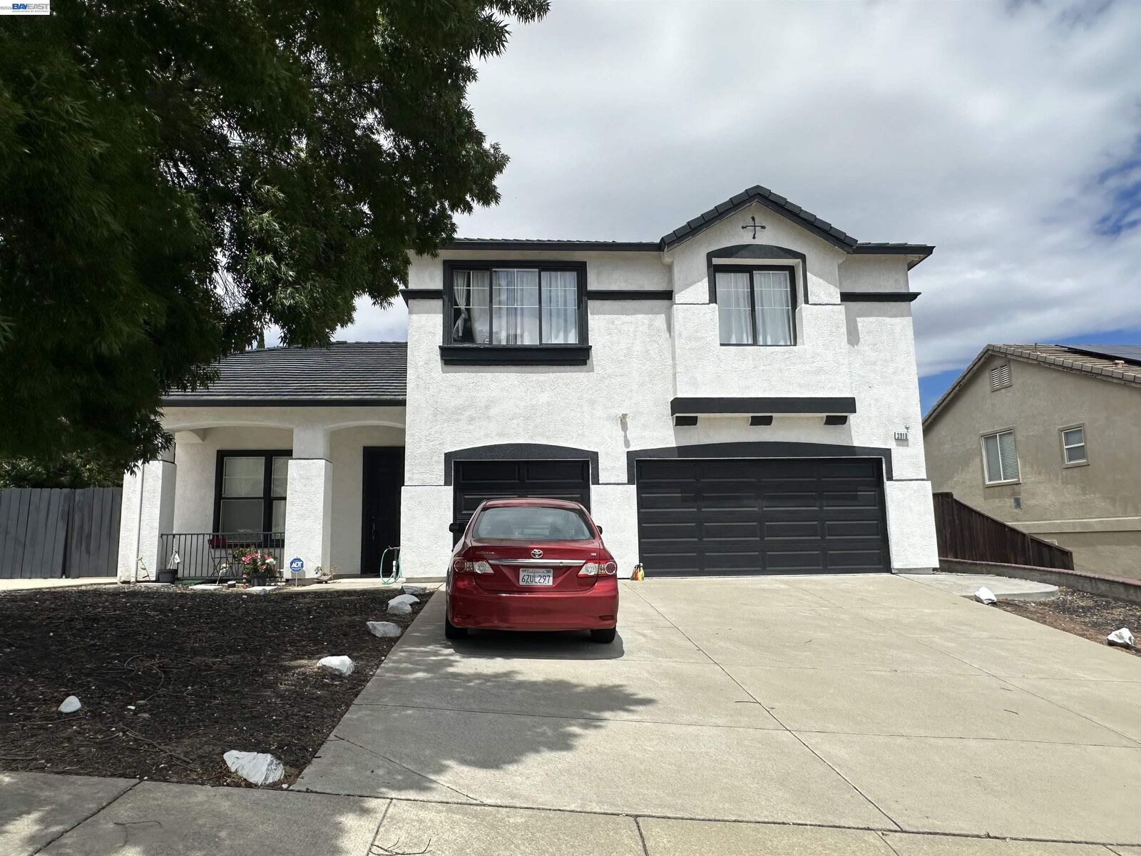 Property Photo:  3918 Hummingbird Dr  CA 94509 