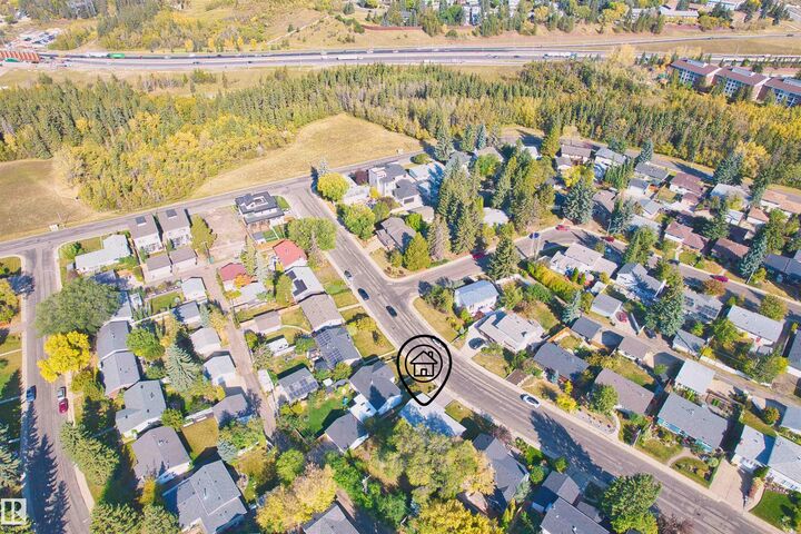Property Photo:  4218 121 Street NW  AB T6J 1Y8 