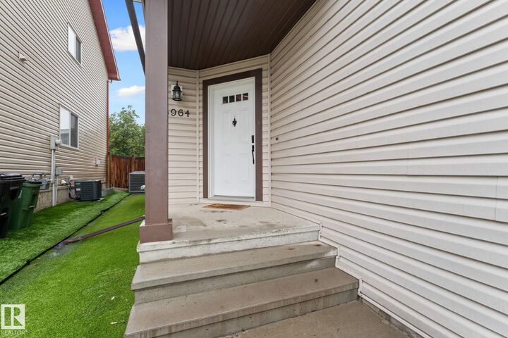 Property Photo:  5964 164 Avenue NW  AB T5Y 0B2 
