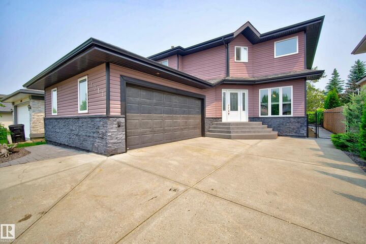 Property Photo:  1017 Holgate Place NW  AB T6R 2T7 