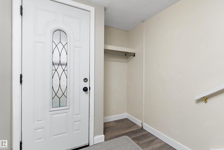Property Photo:  899 Abbotsfield Road NW  AB T5W 4R4 
