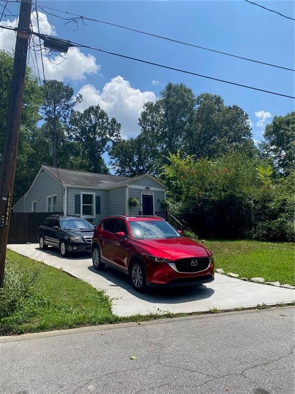 Property Photo: 2524 Forrest Avenue NW GA 30318