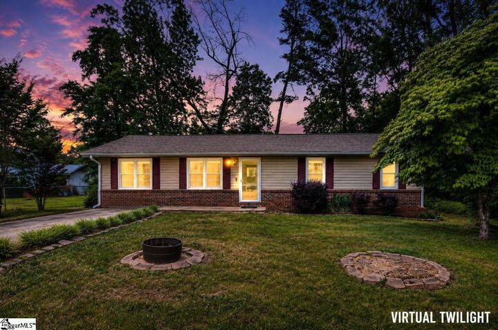 Property Photo: 216 Pinefield Drive SC 29605