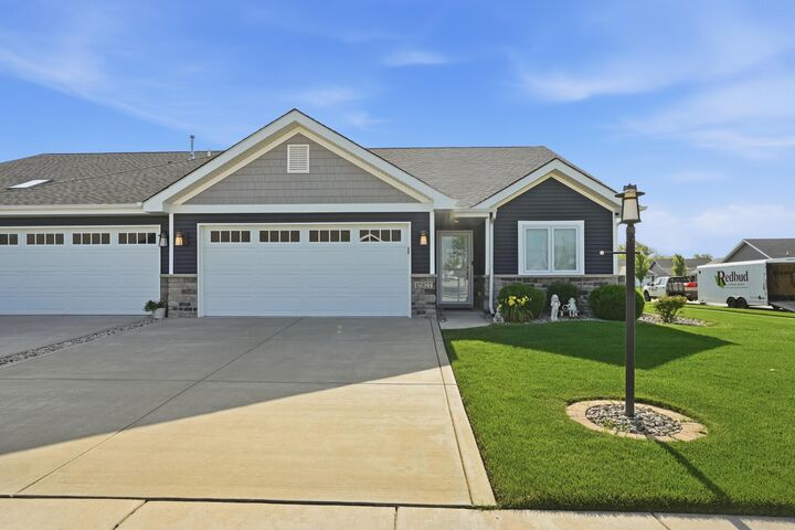 Property Photo:  13877 Nantucket Drive 2  IN 46303 