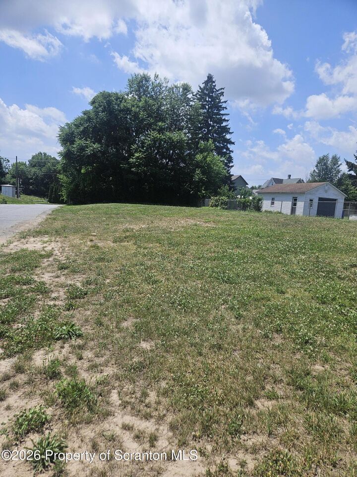 Property Photo: 11 Throop Street PA 18508