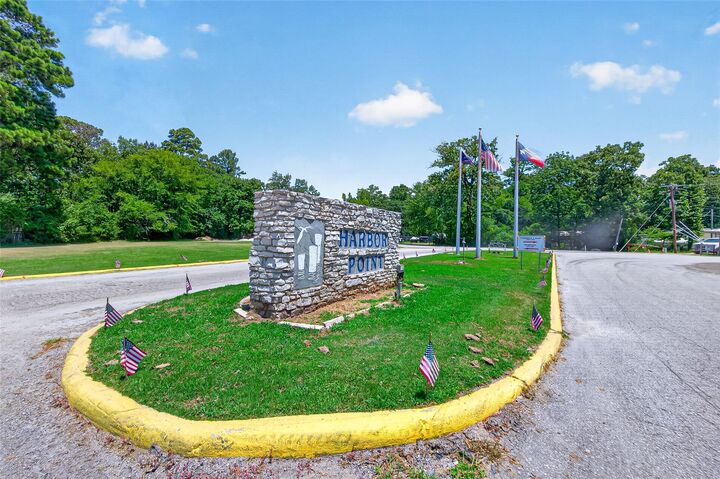 Property Photo: 180 Holly Trail TX 75862