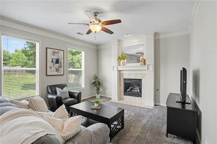 Property Photo:  986 Wellington Way  MO 64068 