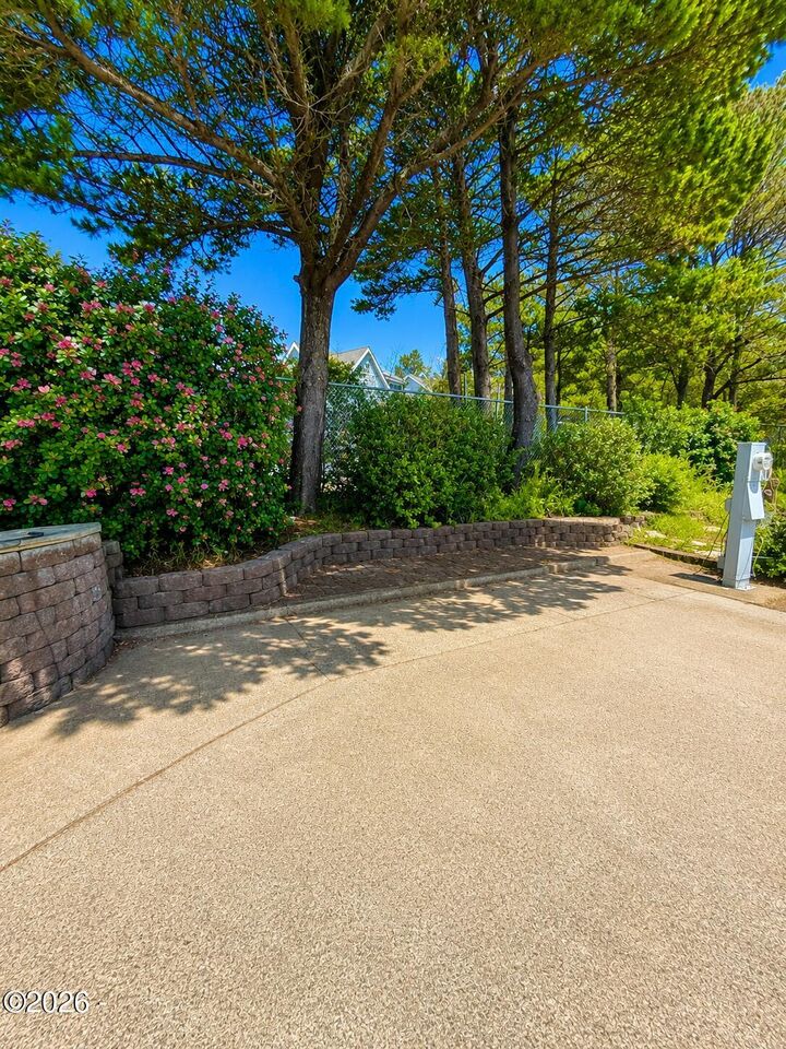 Property Photo: 6225 N Coast Highway Lot, 16 OR 97365