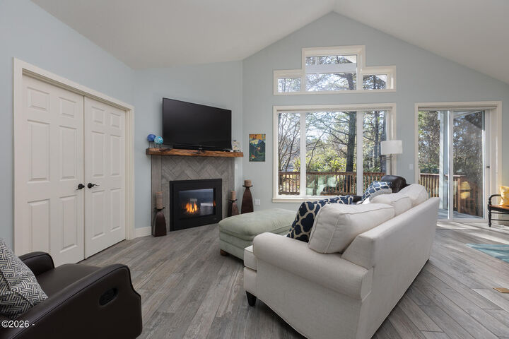Property Photo: 6315 SW Arbor Drive OR 97366