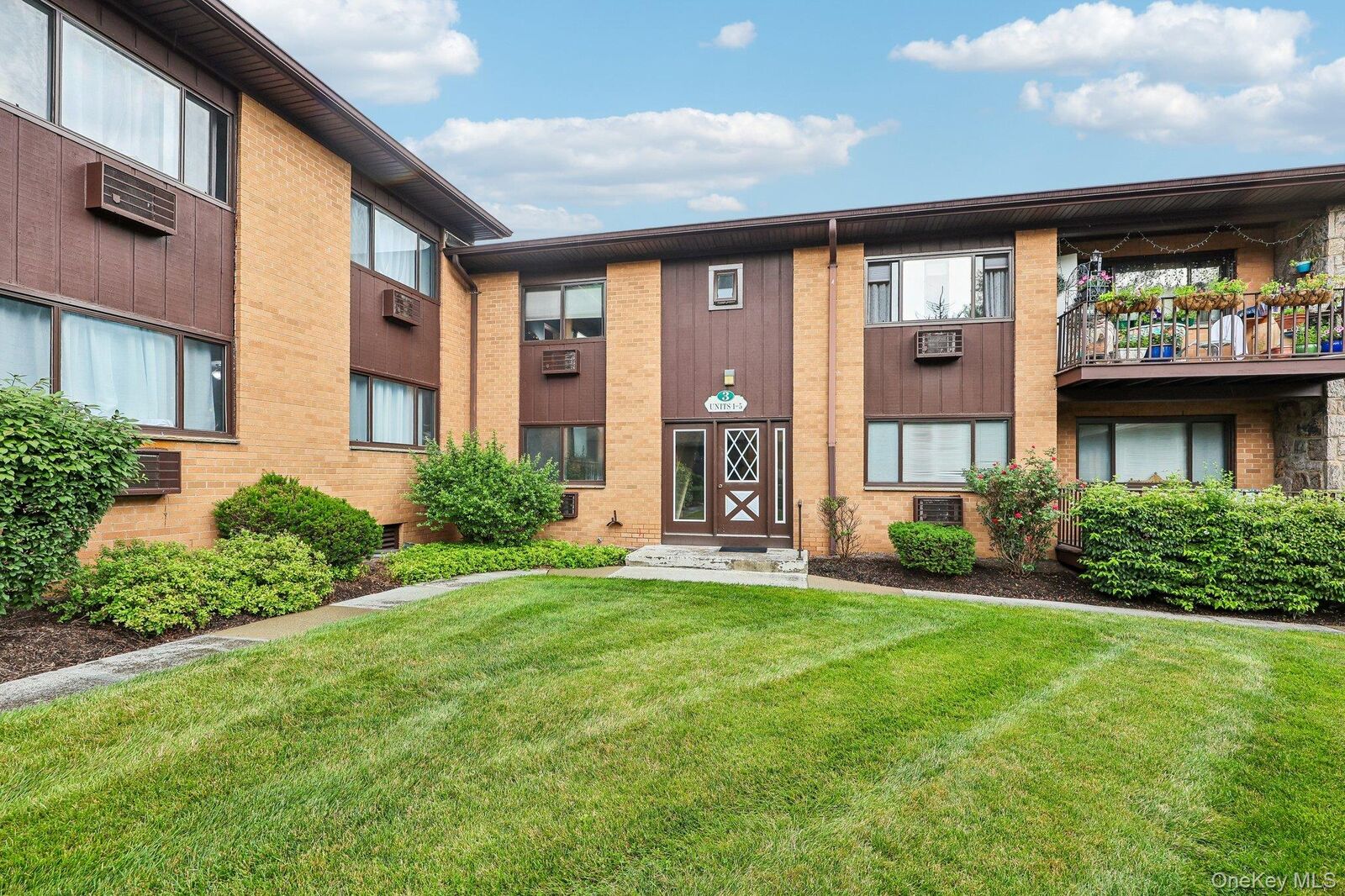 Property Photo:  3 W Lawrence Park Drive 3  NY 10968 