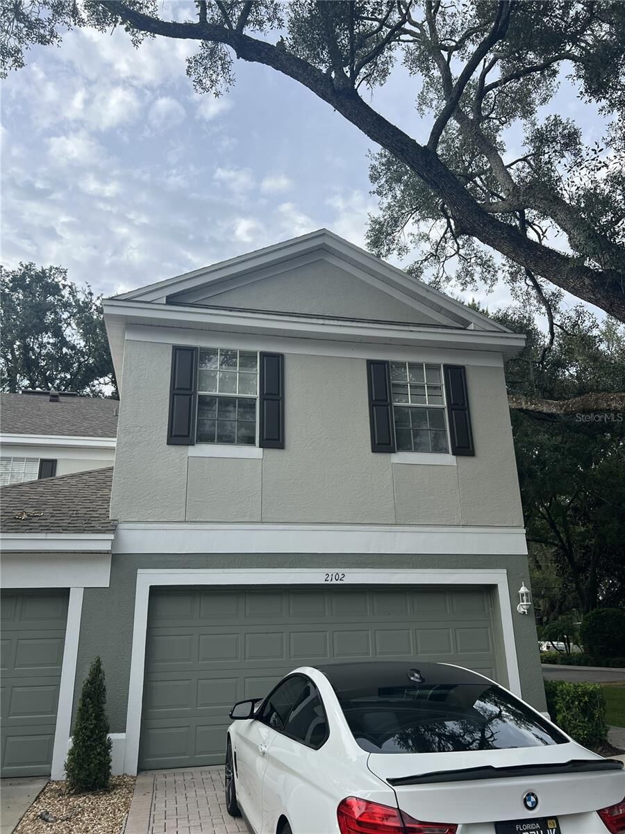 Property Photo: 2102 Rottwell Court FL 33510