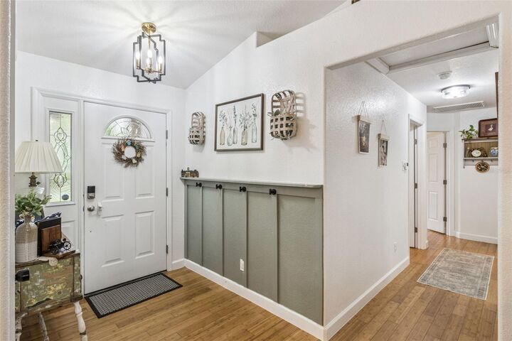 Property Photo:  214 Mountain Drive  FL 33827 