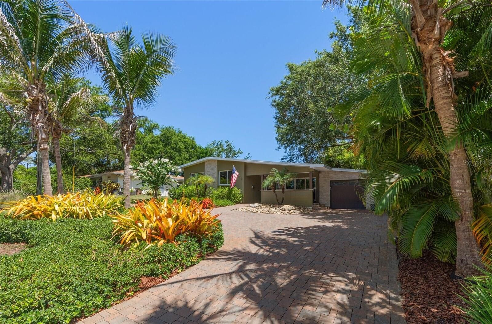 Property Photo:  308 Barbara Circle  FL 33756 