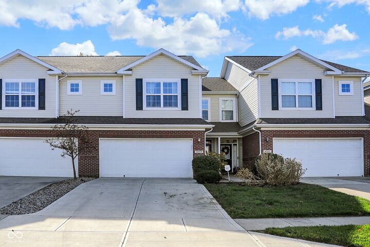 Property Photo:  4059 Weston Pointe Drive  IN 46077 