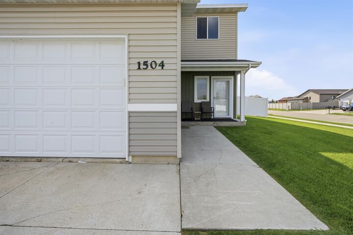 Property Photo:  1504 35th Ave SE  ND 58701 