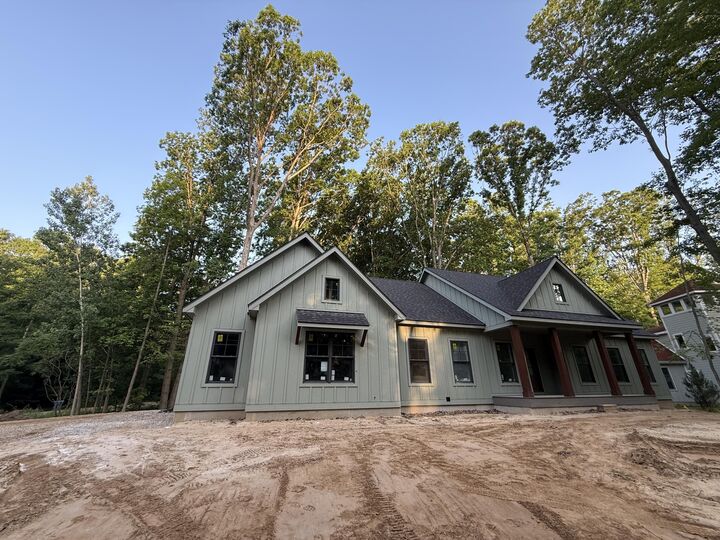 Property Photo: 9132 National Parkway MI 49129