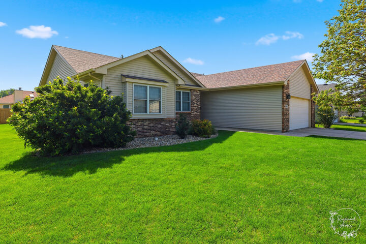 Property Photo: 612 Madison Avenue IL 60915