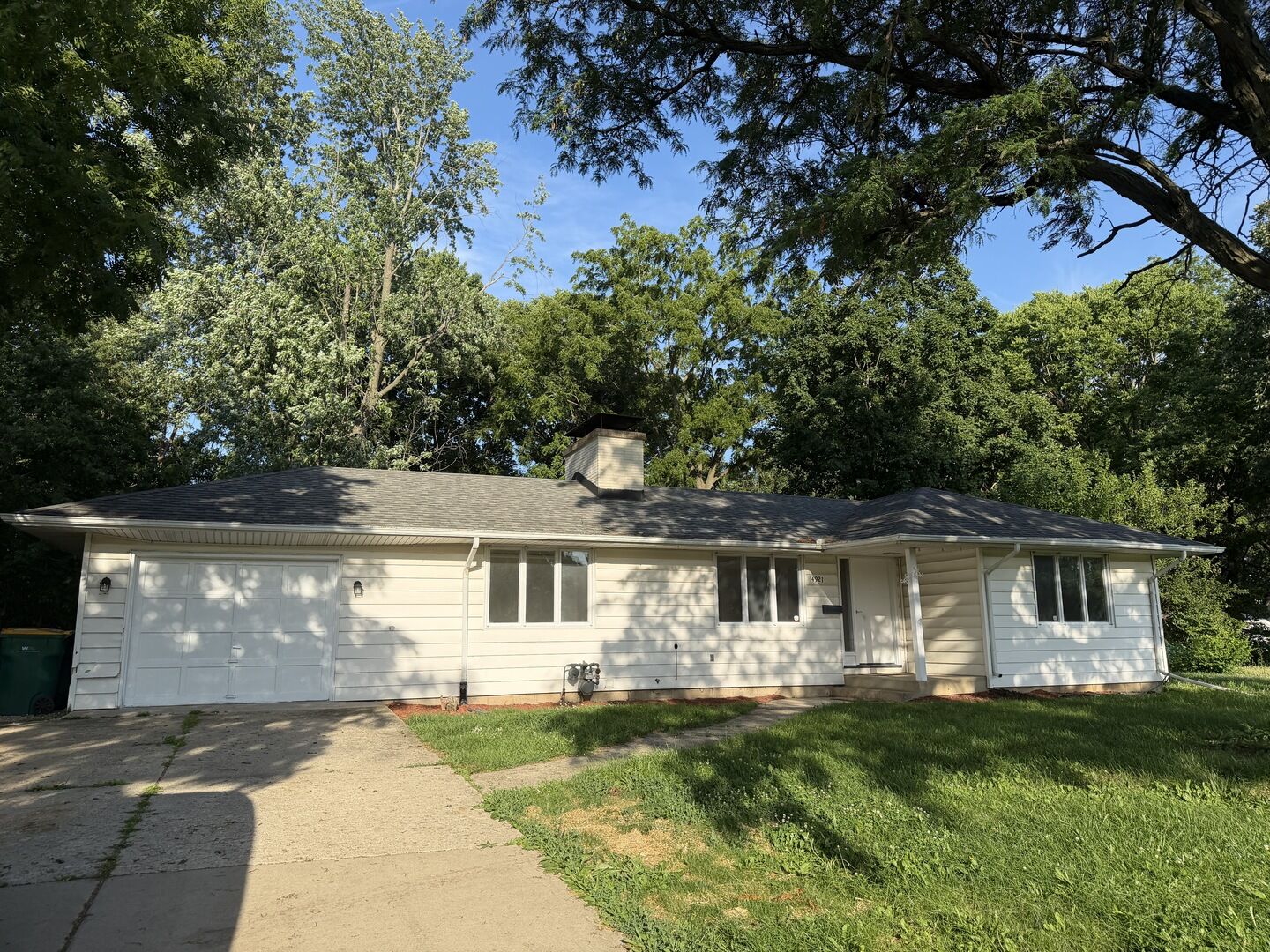 Property Photo: 14921 S 59 Route IL 60544