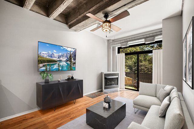 Property Photo: 811 S Lytle Street 110 IL 60607