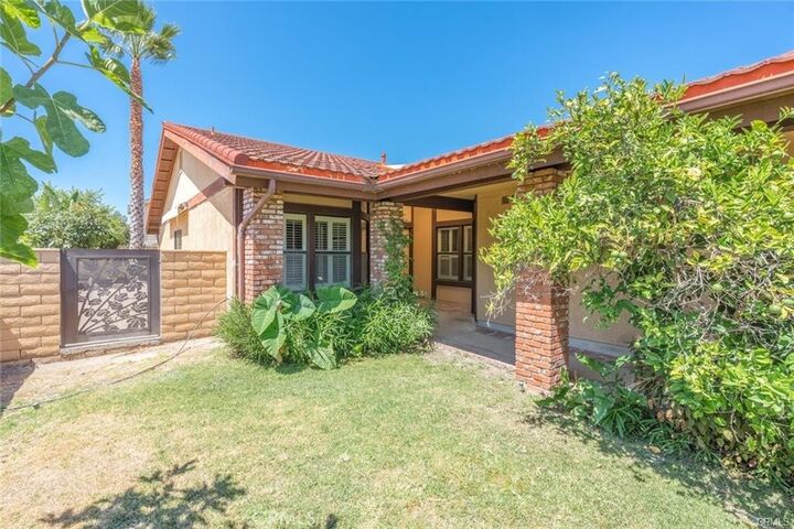 Property Photo: 23 Columbus CA 92620