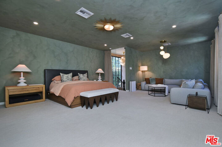 Property Photo: 5005 Los Feliz CA 90027