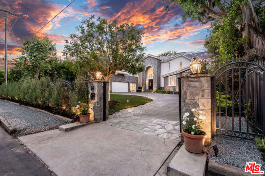 Property Photo: 11797 Chaparal Street CA 90049