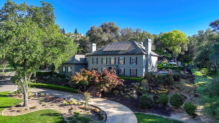 Property Photo: 8860 Los Lagos Circle S CA 95746