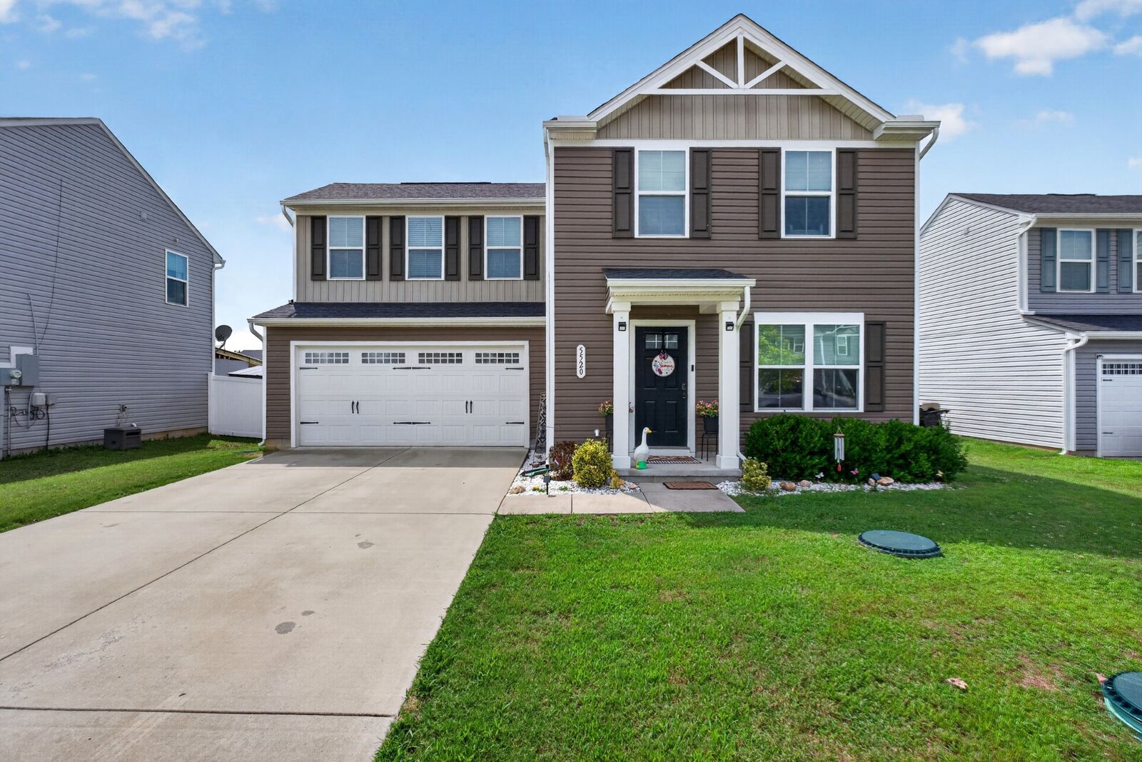 Property Photo: 5520 Compass Way TN 37037