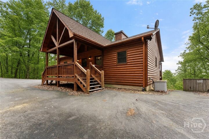 Property Photo: 437 Spruce Circle GA 30559