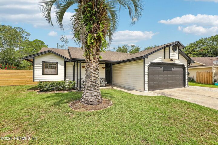 Property Photo:  1836 Killarn Circle  FL 32068 