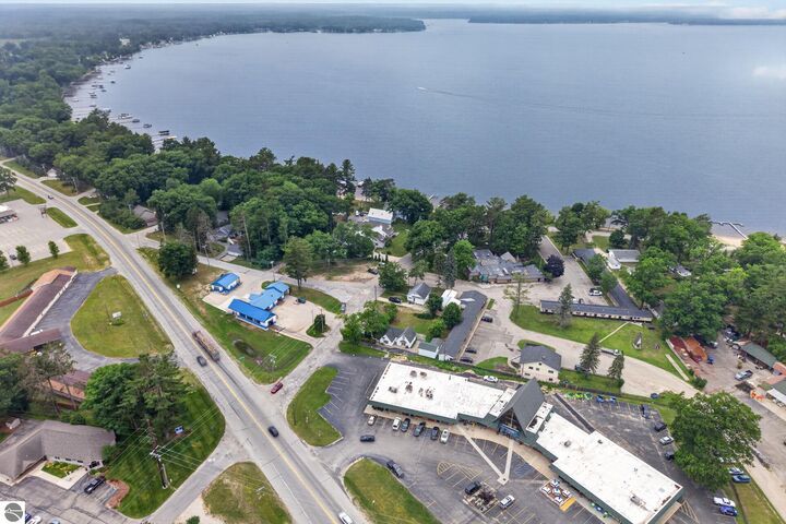 Property Photo:  2816 Sunnyside Drive  MI 49601 