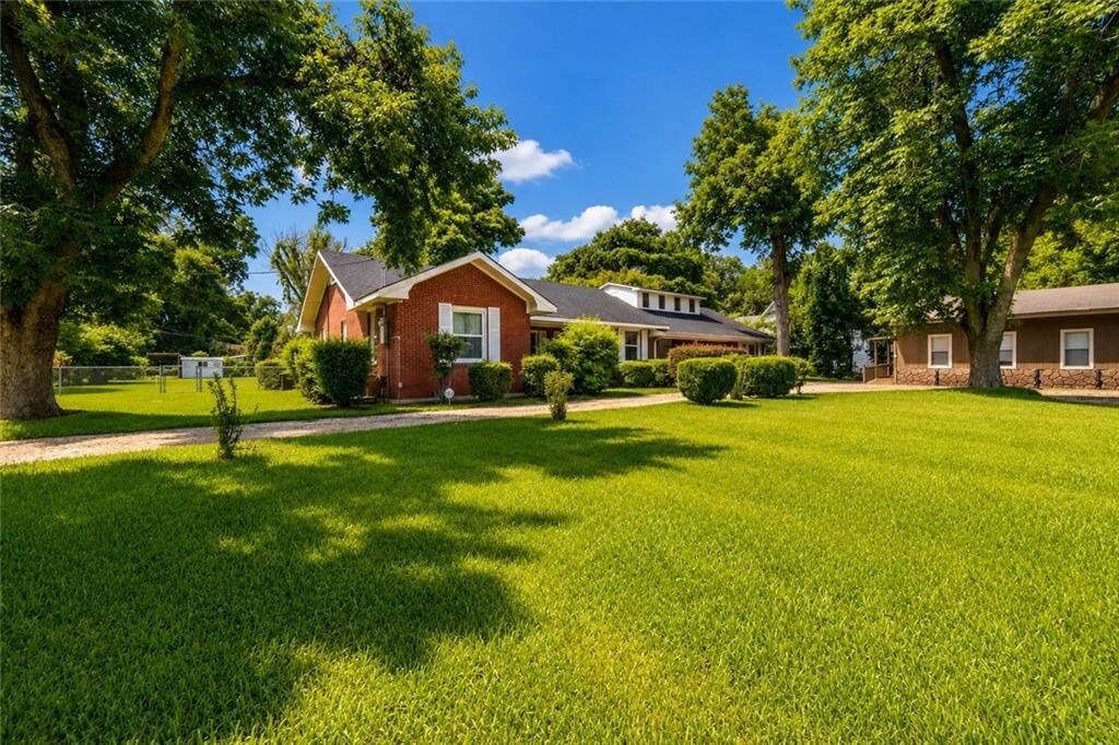 Property Photo: 6142 Masonic Drive LA 71301