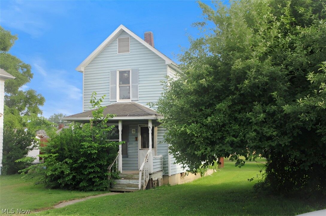 Property Photo: 176 E Maryland Avenue OH 44672