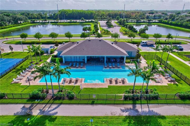 Property Photo: 15489 Wildflower Cir FL 34119