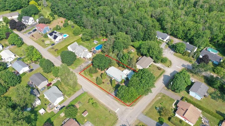Property Photo:  21 Thomas Street  NS B0P 1E0 