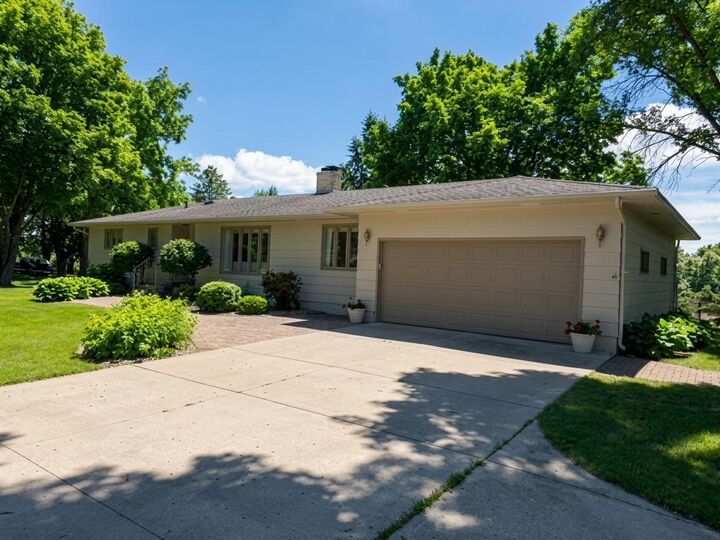 Property Photo: 610 Woodland Drive MN 56537