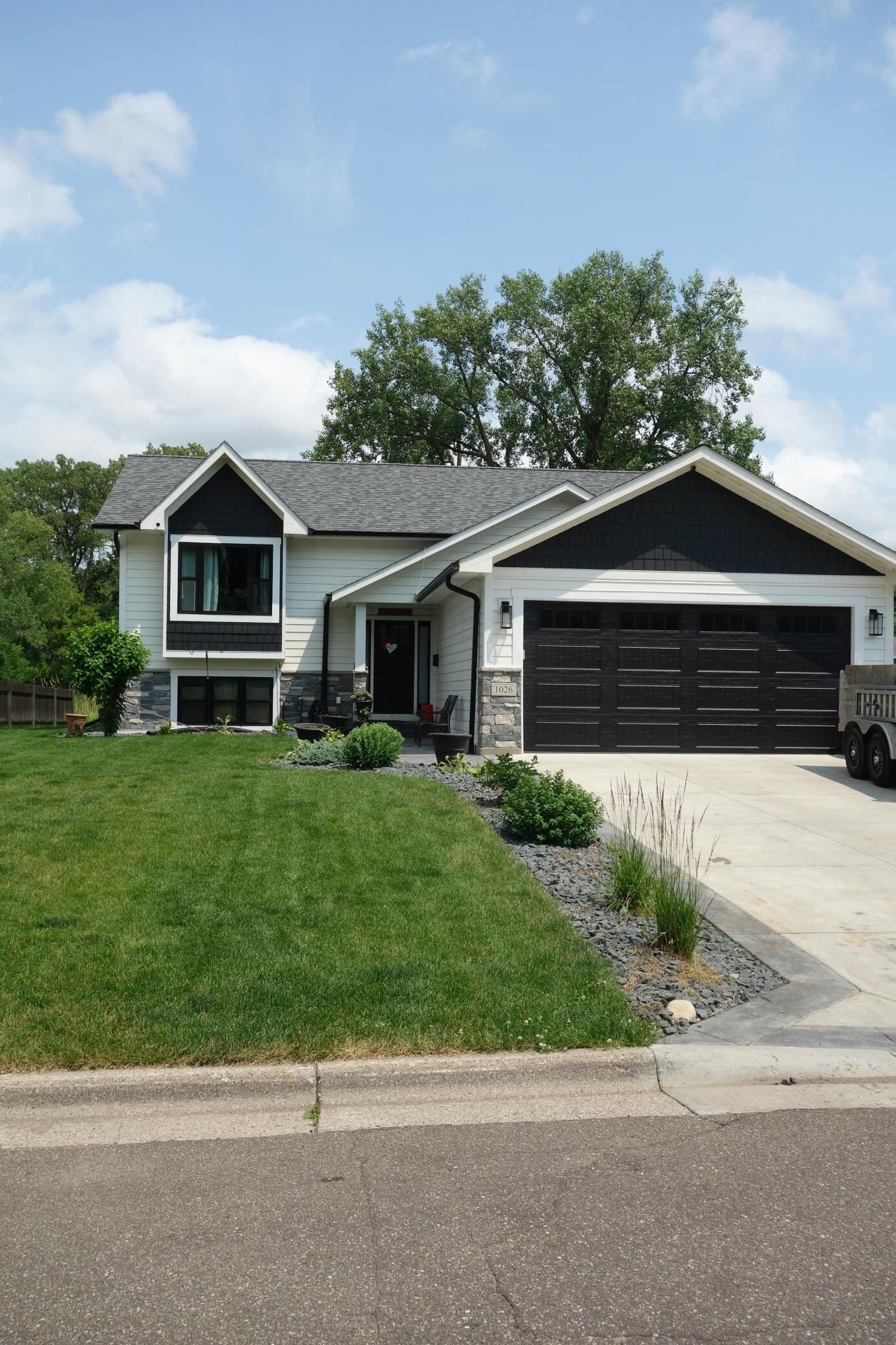 Property Photo: 1026 Carrie Street MN 55118