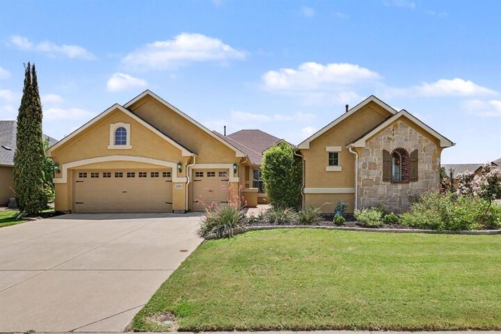 Property Photo:  12013 Lockhart Court  TX 76207 