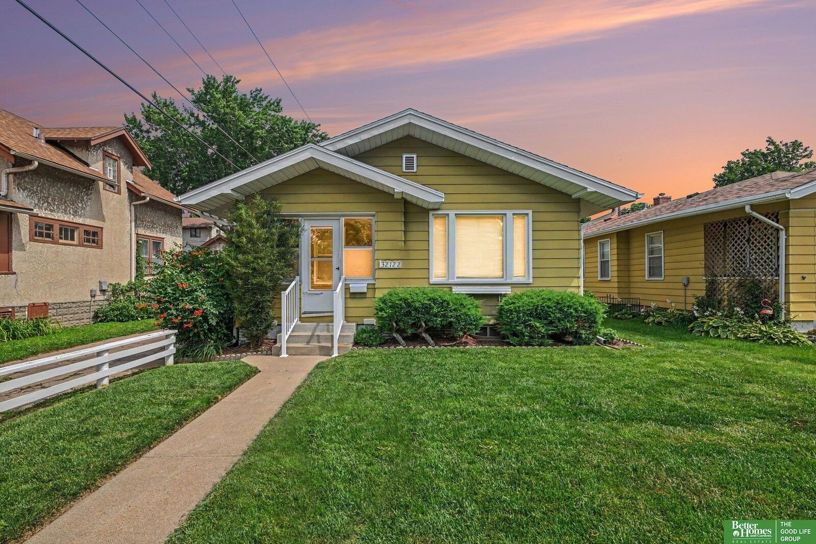Property Photo:  3212 Oak Street  NE 68105 