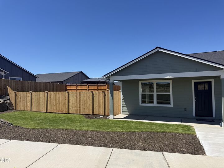 Property Photo: 651 NE Mitchell Street 166 OR 97741