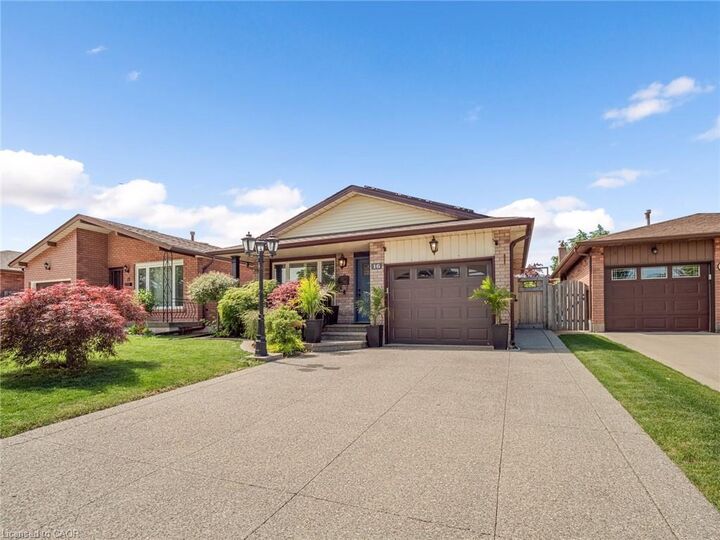 Property Photo: 16 Juniper Drive ON L8E 4C6